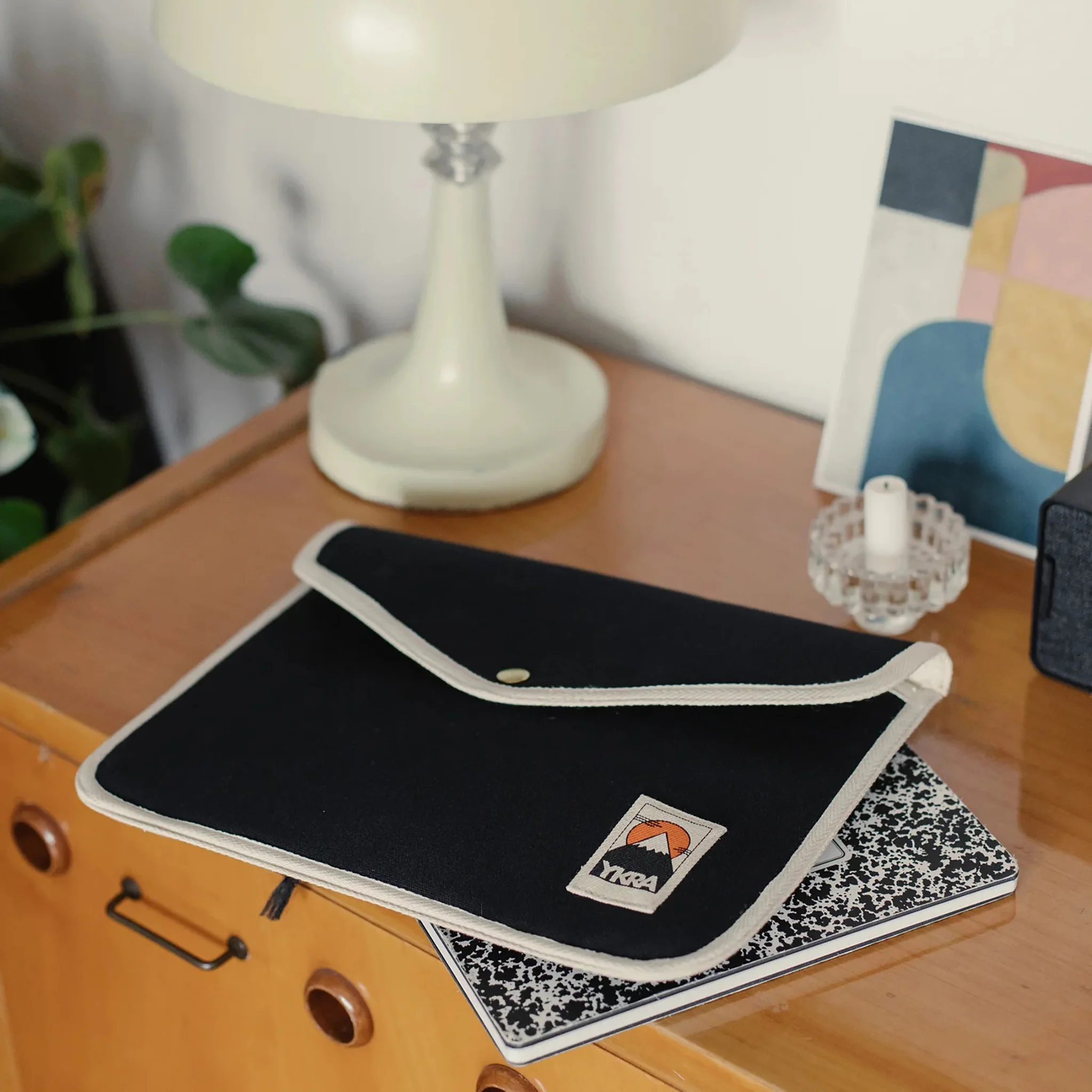 YKRA Laptop Case Black - Image 2